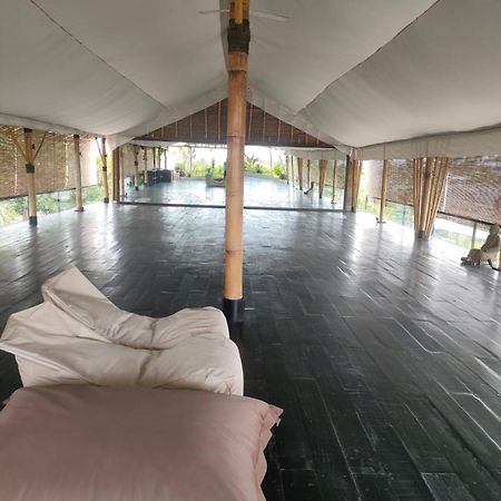 Villa Lotus 8 Canggu Buitenkant foto